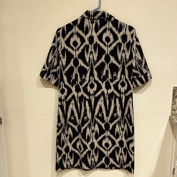 Tahari Arthur S. Levine Dress—Size 8P - Picture 6 of 9